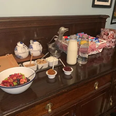 Ballymagarvey Bed & Breakfast *